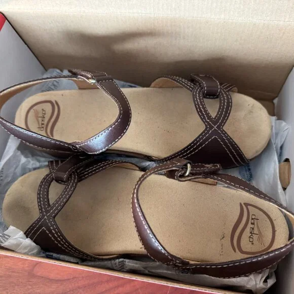 Dansko Java Brown Leather Sara Faux Wood Heel Hook & Loop Closure Size 39/8.5 Sa - Picture 7 of 7
